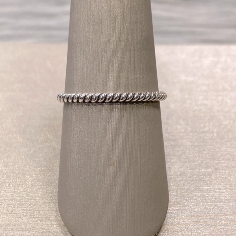 Sterling Silver Design Thin Band